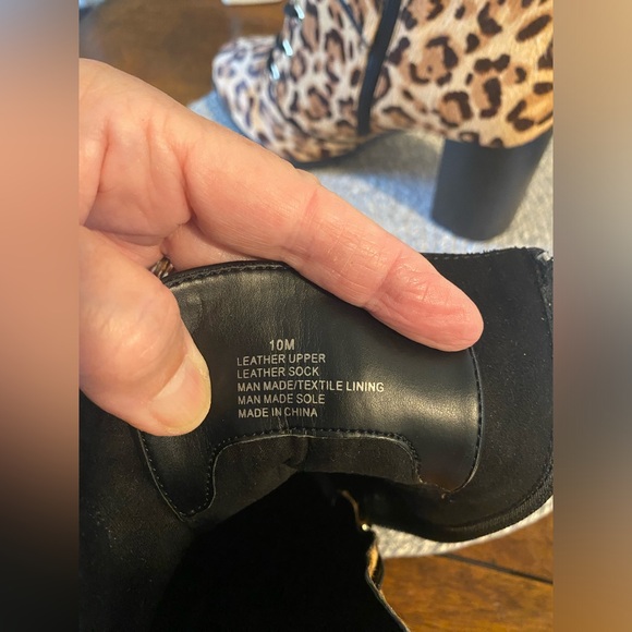 NWOT -ANKLE BOOTS- Antonio Melani animal print ankle boots size 10 - Picture 8 of 8